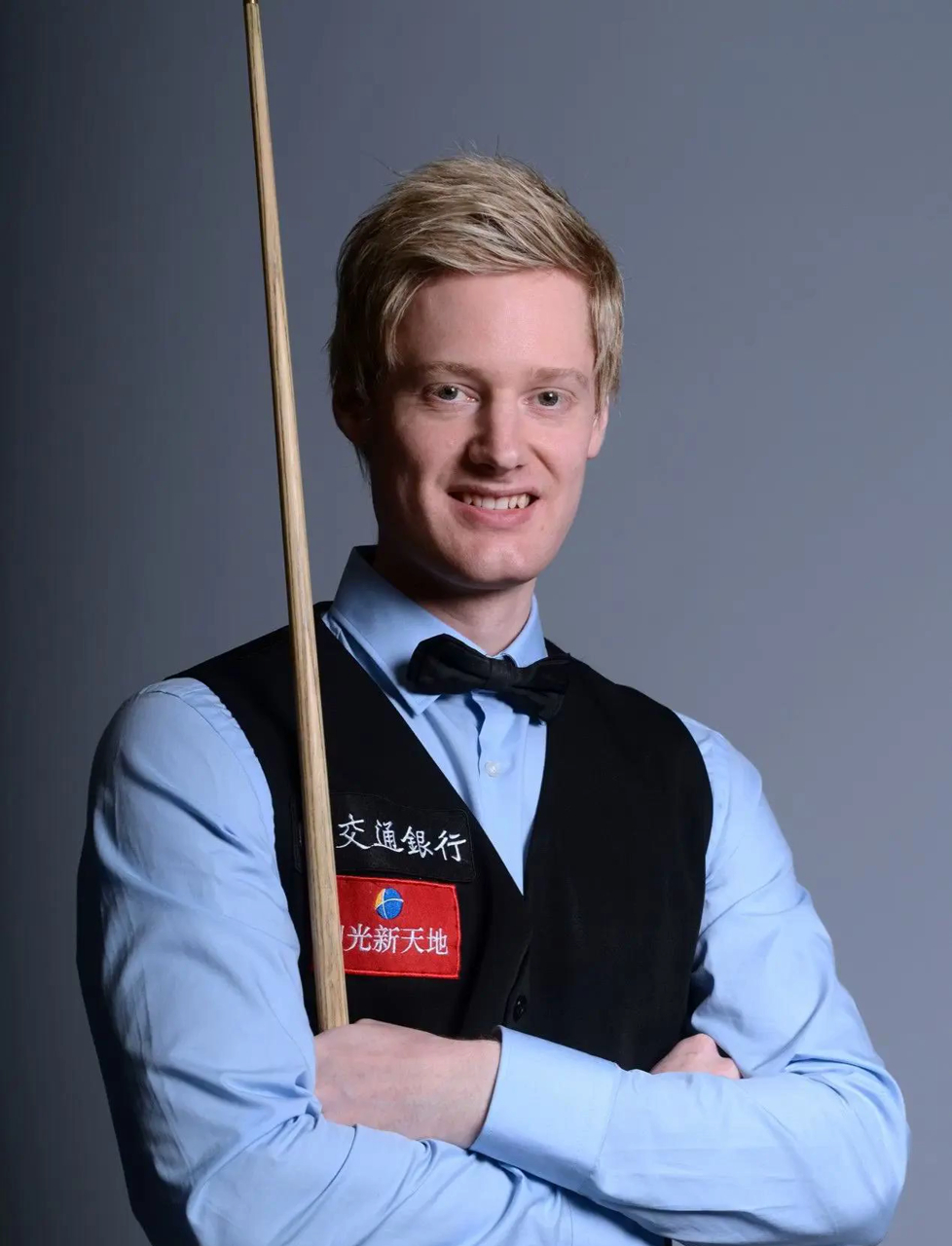 扮演关键角 扮演关键角