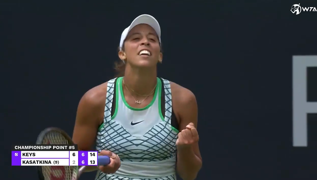 她凭借顽强 她凭借顽强